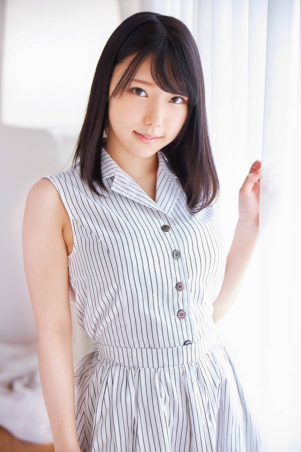 清新大学女生！丰满美少女「皐月芽衣」素人片商专属AV出道！