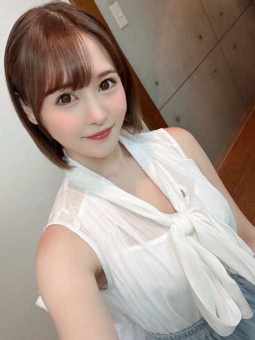 好久没摄影了⋯从这位超美人妻的消灭,我们见证了AV界的残酷! ...