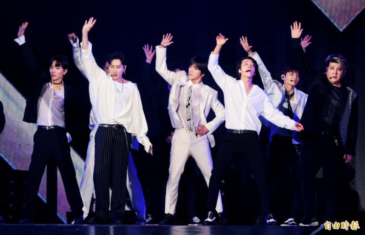 (影音)Super Junior来会台湾老婆 一见面先抱怨「这个」变小了