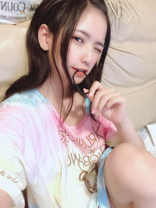 泰有人气! 日泰混血D奶小清新「宫崎凛」出道3天粉丝追踪破9万!