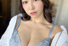 一年没发片了⋯色气满到溢出来的敏感G奶现在睡在谁的床上？ …-优优日报