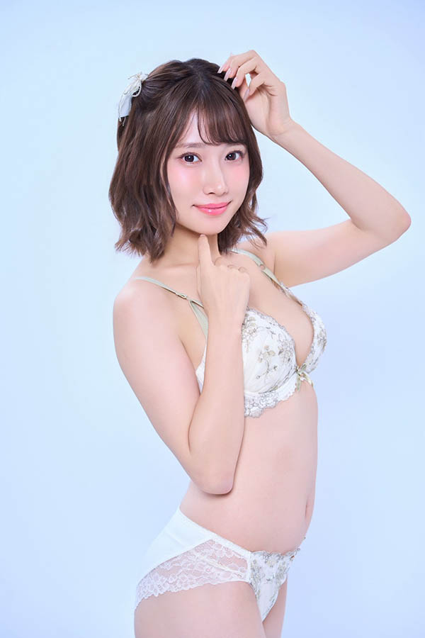 想看言承旭开球！安达夕莉：但我比较喜欢仔仔！