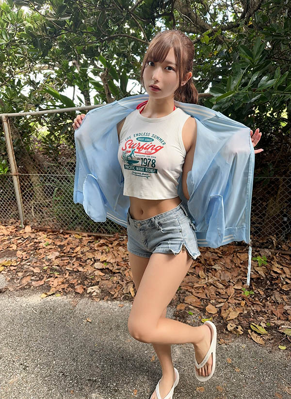F奶女优逢泽美优拍AV被抓包!父气炸要求「立刻辞职」...她含泪回应