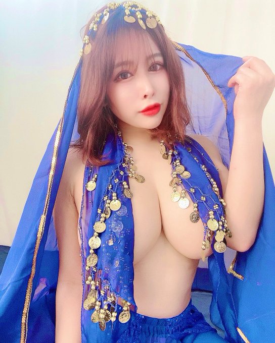 脱颖而出!J罩杯超爆乳小只马“叶月美音”参与46位AV女优甄选获得冠军专属契约!