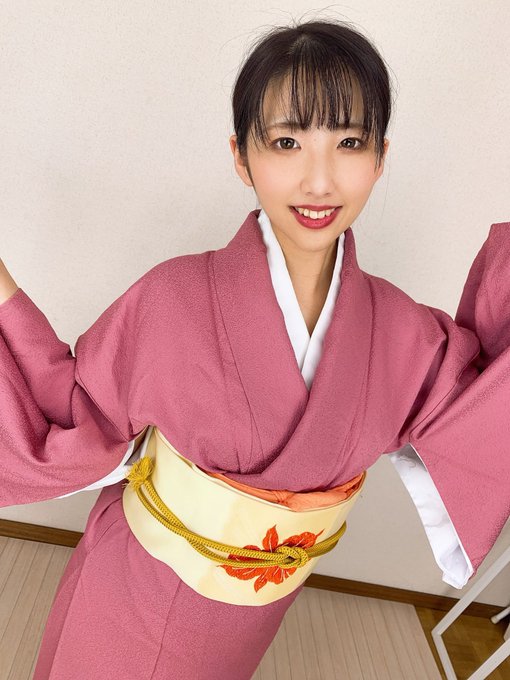 隐藏版素人大姐姐! 22岁气质G罩杯美女「凪泽诗音」!