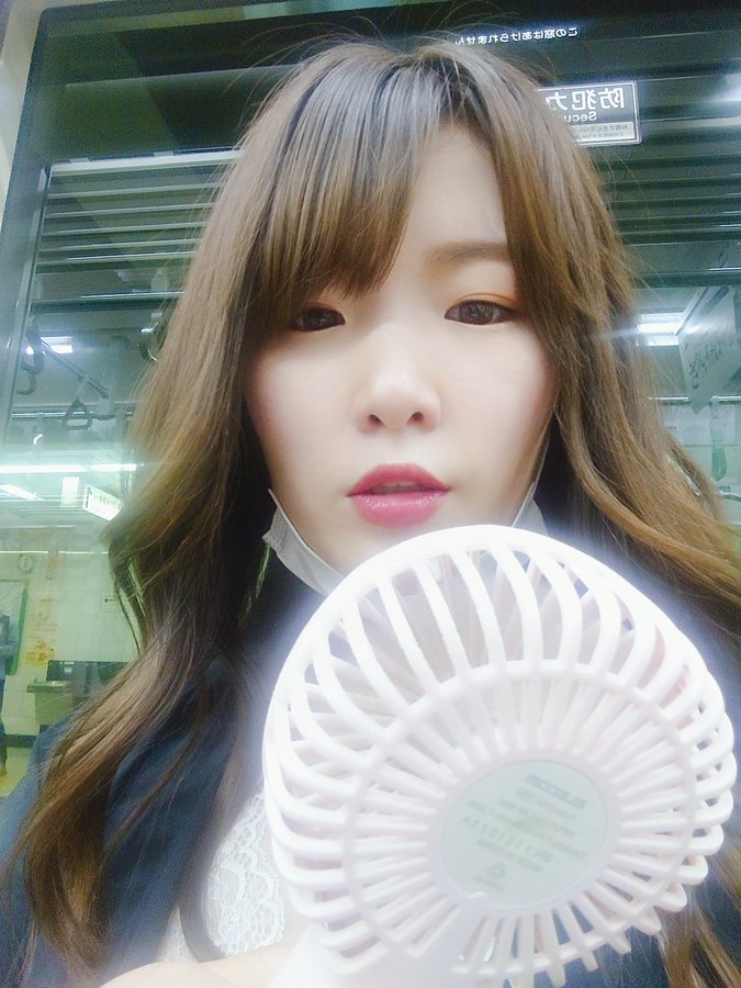 AV吃货再添一位!白皙G罩杯雪乳美女“大原理央”推特满载福利与美食!