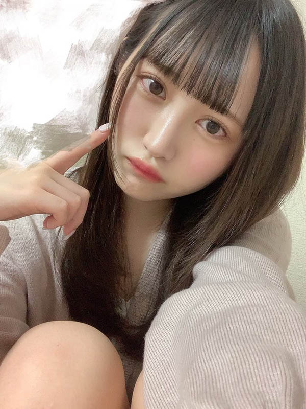 办帐号10天就破万追踪! 卧蚕美少女「小野六花」推特开张!