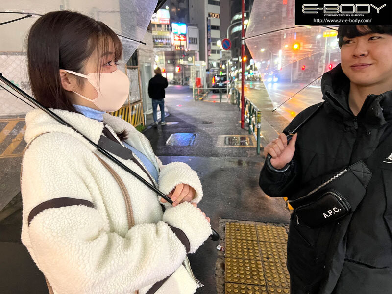 夸张的神乳！AV片商游说了三个月才搞定的优质乳牛出道了！ ... ... ...