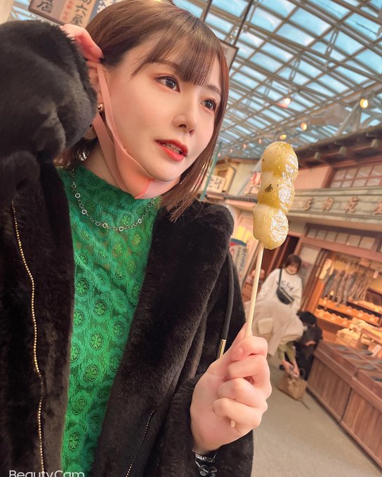 想找回女人的感觉!32岁E罩杯美女人妻“暁真冬”AV出道!抱怨老公床上太怜香惜玉!