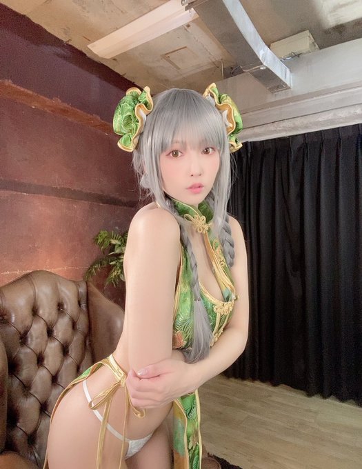 日本第一性爱Cosplayer! 暗黑国民偶像「三上悠亚」推特大秀新作各种爆乳角色装扮!