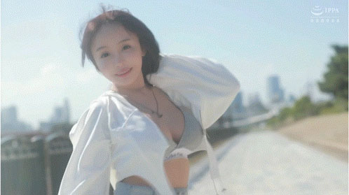 谜の美少女冲击出道!来自新加坡的超级网红进攻日本AV界! ...