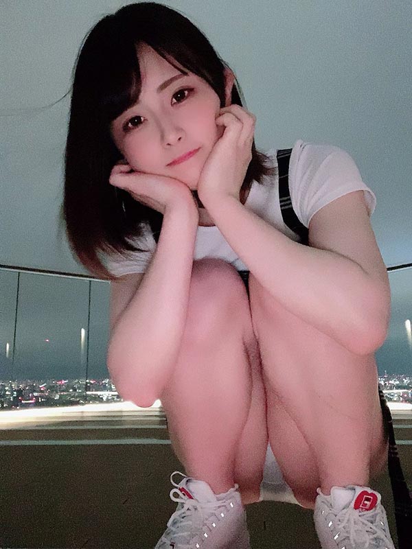 G罩杯火辣新人「葵伊吹」推特福利真空帽T辣翻粉丝、粉丝人数直线上涨!