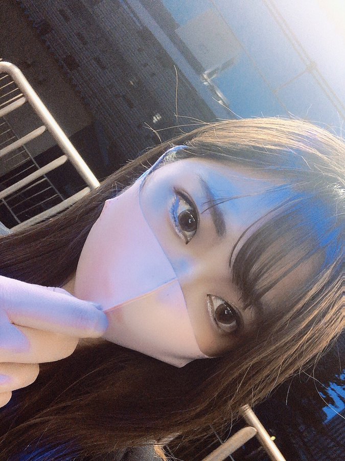 奇迹小颜!H罩杯美女“翔雀”AV出道、推特上线两周轻取破千追踪!