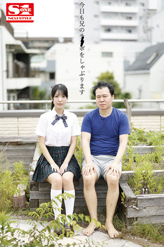 哥哥边做钢普拉边玩她！来看浅野こころ(浅野心)无奈的演技！ ...