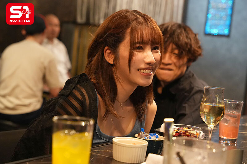 绑玩具出门散步!「L罩杯巨乳模特儿」野外遥控虐乳,公共场所狂颤抖高潮!