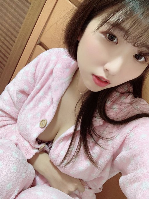 隐藏版素人大姐姐! 22岁气质G罩杯美女「凪泽诗音」!