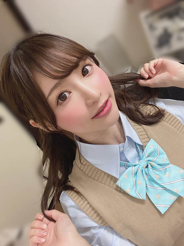 甜美天使威力再升级！美少女AV女优「天使萌」疑似涨胸、甜问粉丝「要吃布丁吗？」！