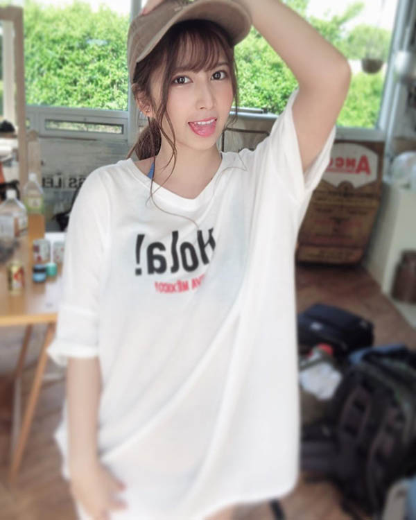 八月最大物! F罩杯火辣美少女新人「七森莉莉」无畏前多栖艺人身份AV出道!