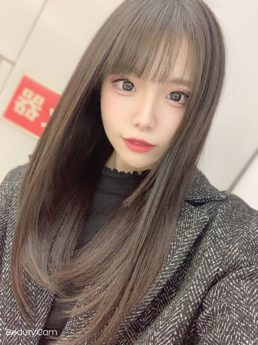 性癖好惊人!C罩杯关西名校女大生“铃音杏夏”AV出道!