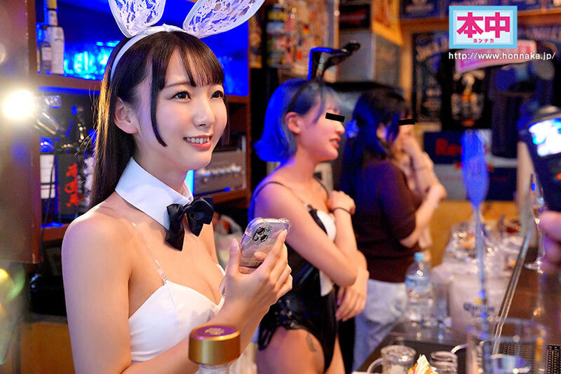 好友是AV女优！所以没谈过恋爱的她也下海了！