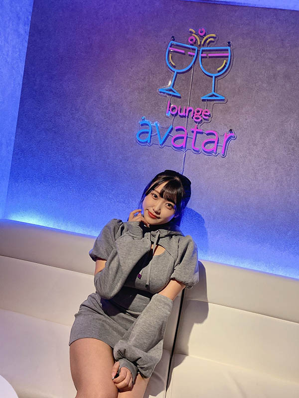 写在公布三上悠亜之后(2)：台日混血美少女与2021发片王现身！ ... ...