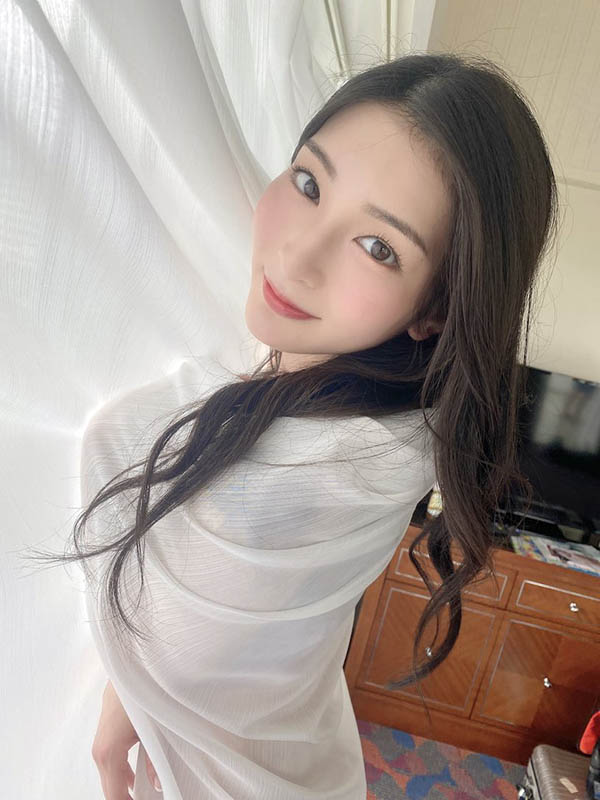 网发文推「最佳气质反差感女优」是她,主播出身...骑乘式超在行!