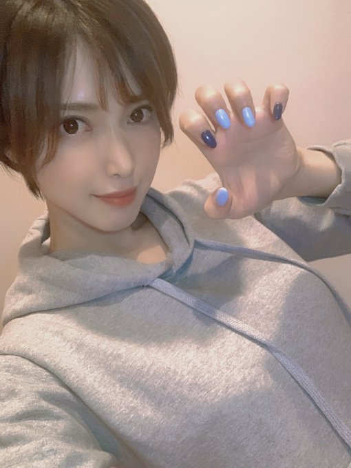 私底下是天然呆? 美艳大姐姐「君岛美绪」自曝拍完片后最常忘记…