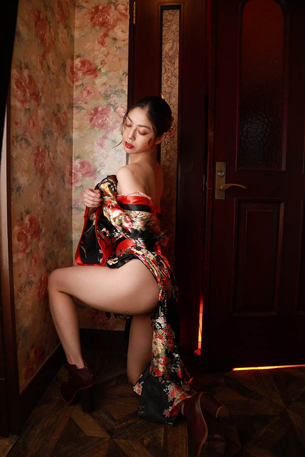 真的假的?FC2-PPV-2365657的女优是那位Muteki出身的艺能人?