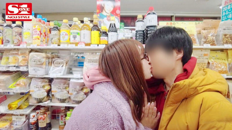【速报】与鬼才监督合作！三上悠亜在公厕所把男优KO！ ...