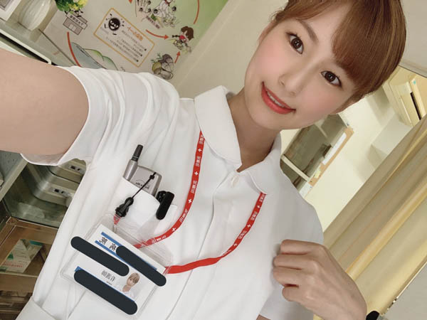 白衣天使履行承诺! F罩杯火辣小护士「堀内未果子」推特追踪破万AV出道!