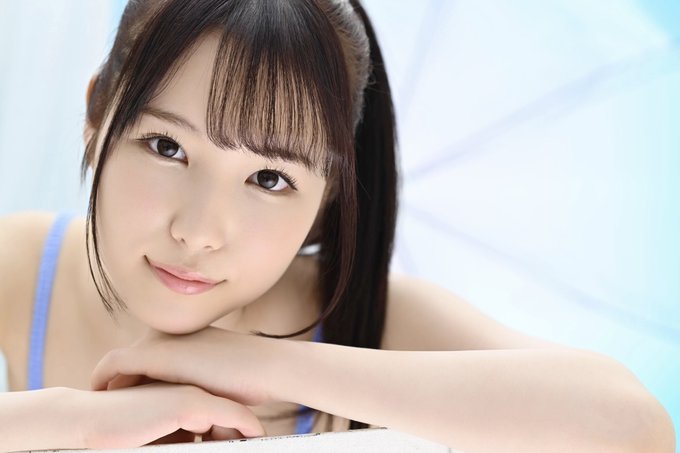 天使的微笑!C罩杯气质美少女“香水纯”S1专属AV出道!