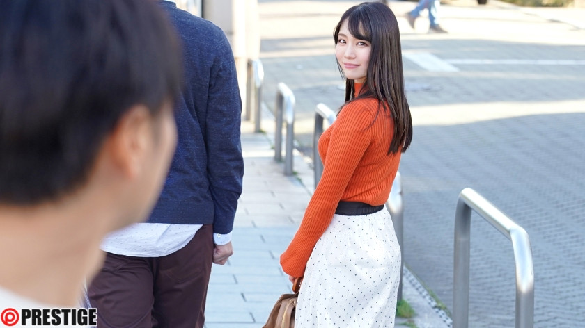 铃村あいり(铃村爱里)是隔壁的漂亮人妻！然后她自己扑上来了！ ...