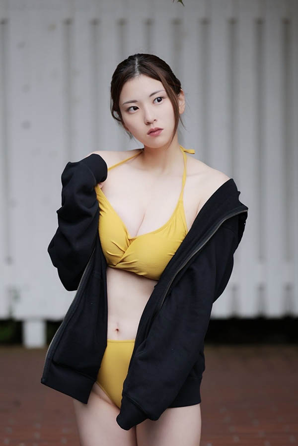 不是暪着未婚夫拍片！她其实是被婚姻诈骗还带着孩子！