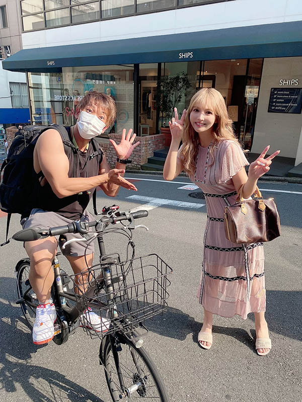 野生三上悠亚偶遇野生清水健!网友嗨翻:感觉下一秒可以直接合体!