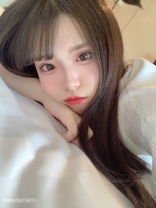 性癖好惊人!C罩杯关西名校女大生“铃音杏夏”AV出道!