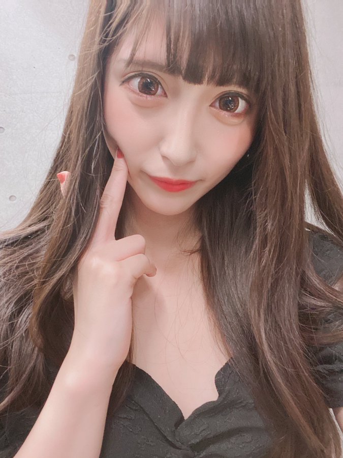 魅惑卧蚕!D罩杯黑长直美少女“安藤萌爱”推特自爆偶像时代青涩模样!