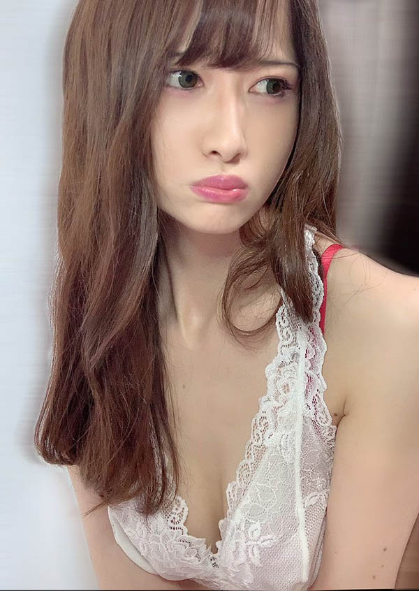 惊传被捕!26岁C罩杯校园选美冠军“结城瑠美奈”上周在家中被起出毒品当场被捕!