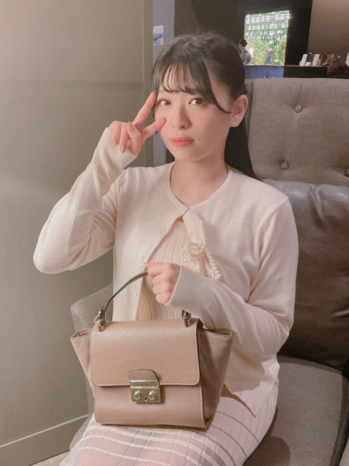 经验稀少!G罩杯小只马大学生“花柳杏奈”AV出道!
