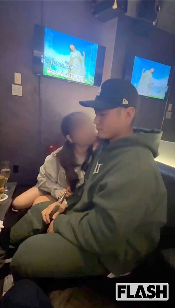 広岛鲤鱼队爆丑闻！有AV女优和职棒球员状似亲暱？