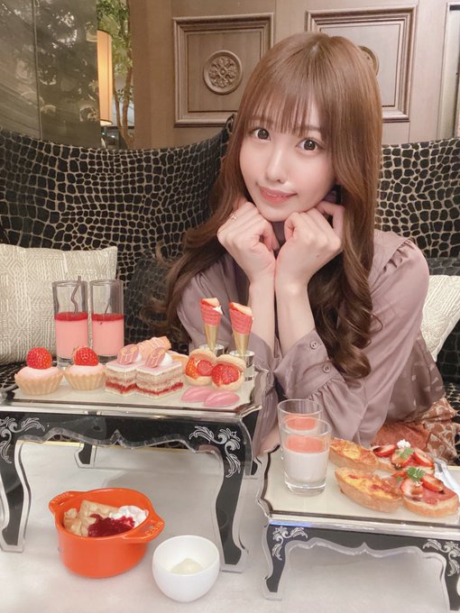 泳装比赛后冠! F罩杯巨乳美少女“朝日奈华莲”AV出道大秀冠军级身材!