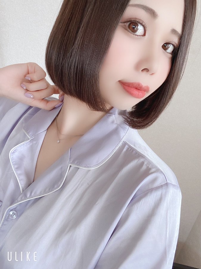 蜜唇大眼!魔鬼身材新人“藤咲玲央奈”AV出道、自曝私底下超宅最爱动漫!
