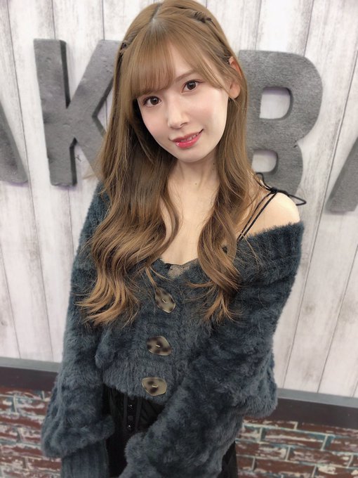 公开私底下的兴趣! 清新小宅女「明里紬」JKF杂志专访表示曾连续整个星期都在...