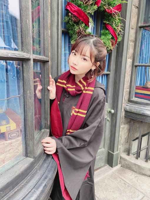 东窗事发!近200万追踪、YouTube66万订阅AV话题女王“深田咏美”自曝拍AV被父母抓包!