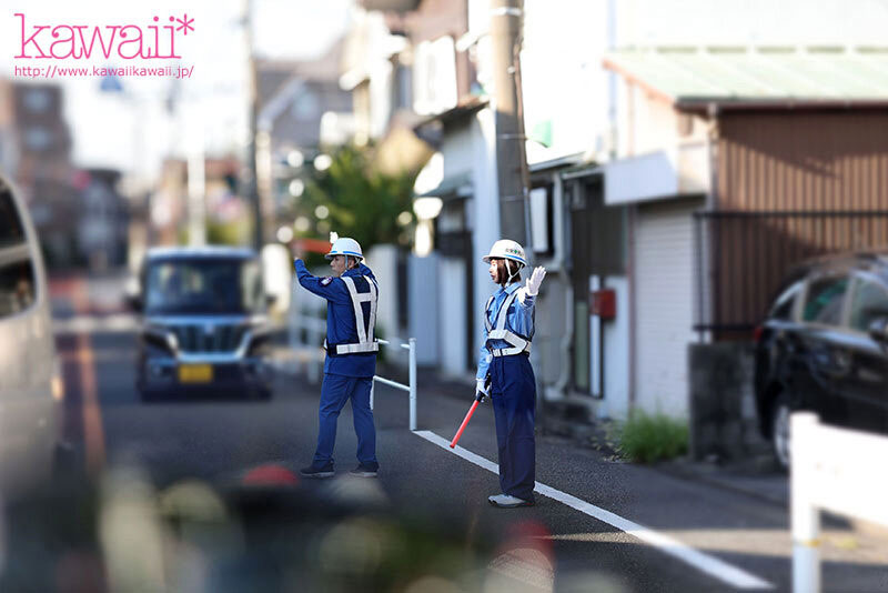 哪呢?那位史上最幼A罩杯的交通警备员竟然是拍过无码肛爱的高手! ...