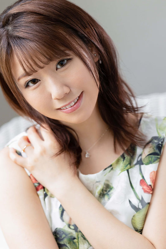 下定决心!F罩杯气质美女人妻“安美波”AV出道!释放心中好色的自己!