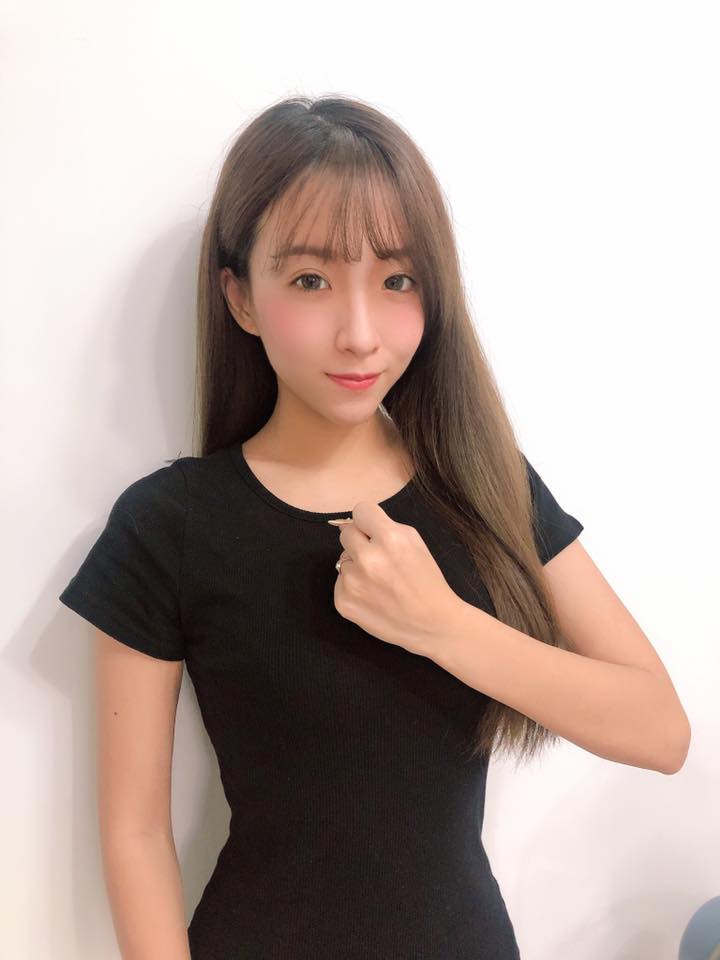 烤到脱衣服!气质正妹「Yuanyuan媛媛儿」超短热裤火辣烤肉