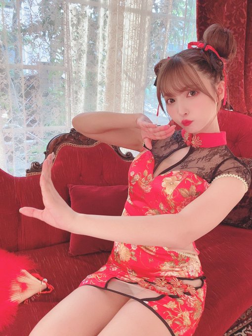 霸气炸出! F罩杯暗黑国民偶像「三上悠亚」左手一勾整片西半球应声弹出!