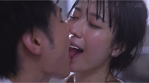 和看不顺眼的蓝井优太上床了！这是小凑よつ叶(小凑四叶)的神作！ ...
