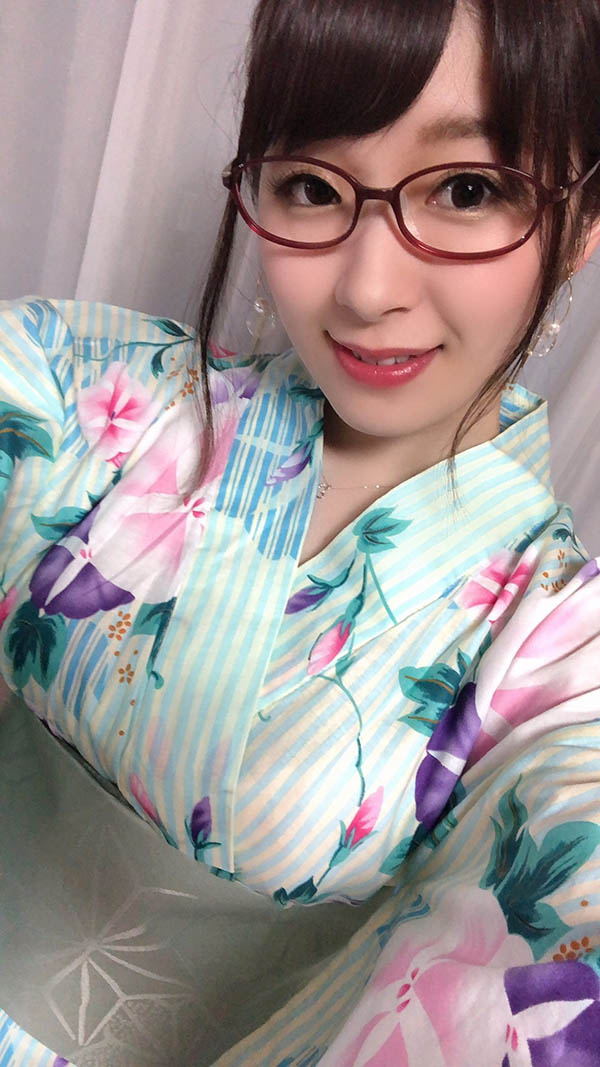 疫情严重不敢出门?来和女优线上电爱吧!
