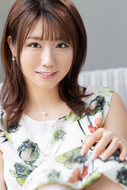 下定决心!F罩杯气质美女人妻“安美波”AV出道!释放心中好色的自己!